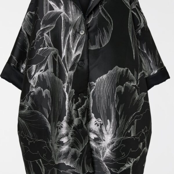 Kimono stiliaus švarkas