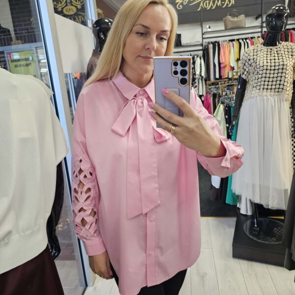 Marškiniai su karpytomis rankovėmis